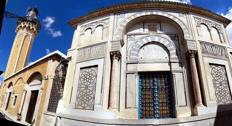 Old and Modern Tunis Tour