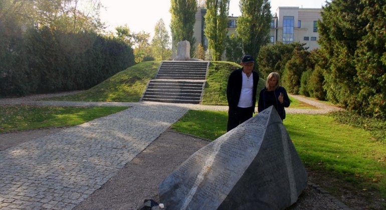 Visite privée de Varsovie juive en Fiat rétro