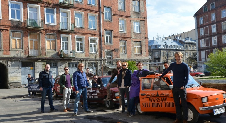 Visite de Varsovie en autoguidage à bord d'une Fiat rétro