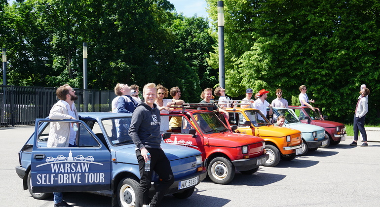 Visite de Varsovie en autoguidage à bord d'une Fiat rétro