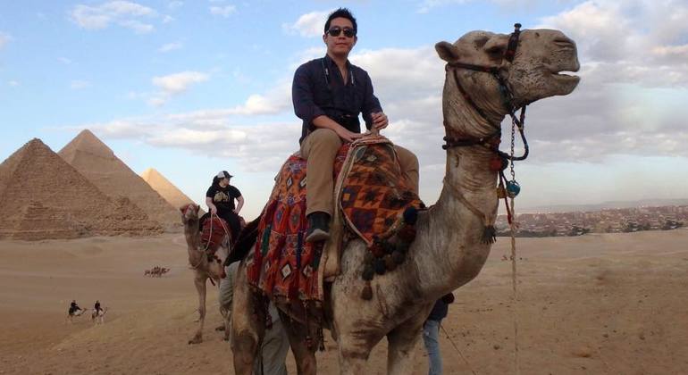 Giza Pyramids & Sakkara Memphis Day Tour