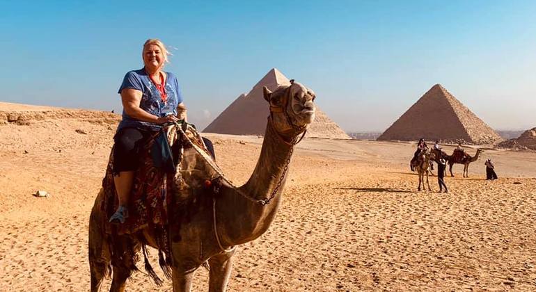 Giza Pyramids & Sakkara Memphis Day Tour