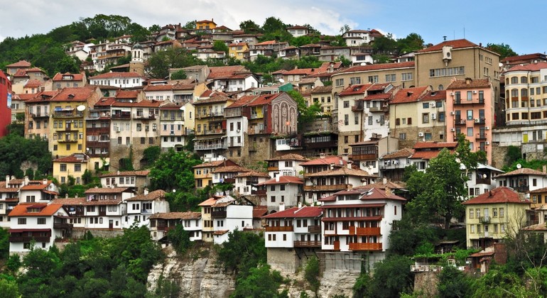 Tour to Veliko Tarnovo and Hotnitsa Waterfall
