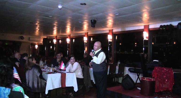 Istanbul Dinner Cruise On The Bosphorus