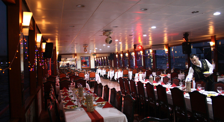 Istanbul Dinner Cruise On The Bosphorus