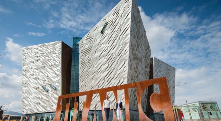 From Dublin : Titanic Experience and Giants Causeway Tour