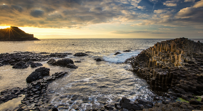 From Belfast : Titanic Experience & Giants Causeway Tour