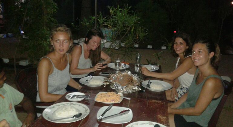 Noche de Campamento y Surf en Elephant Rock