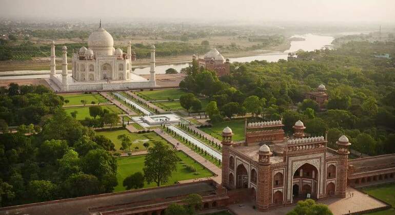 Excursão privada ao Taj Mahal e Agra a partir de Deli em automóvel