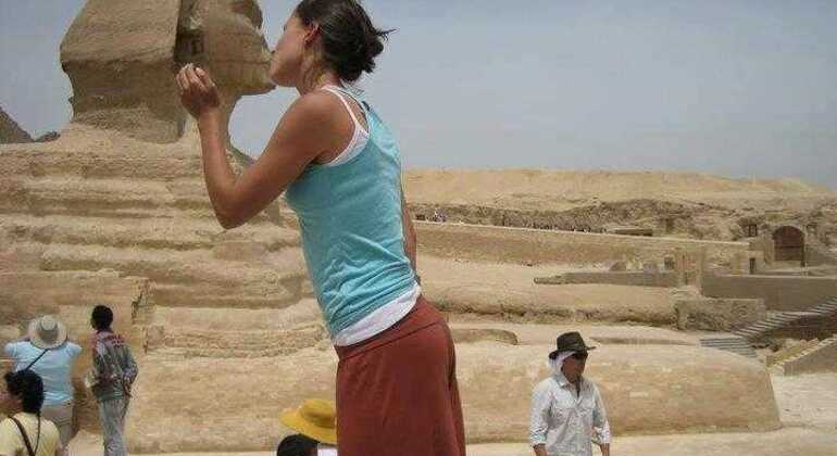 Day Trip to Giza Pyramids and Museum