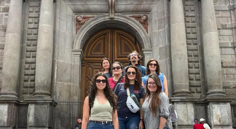 Private Tour durch Quito: Zwischen Chullas und lokalen Legenden