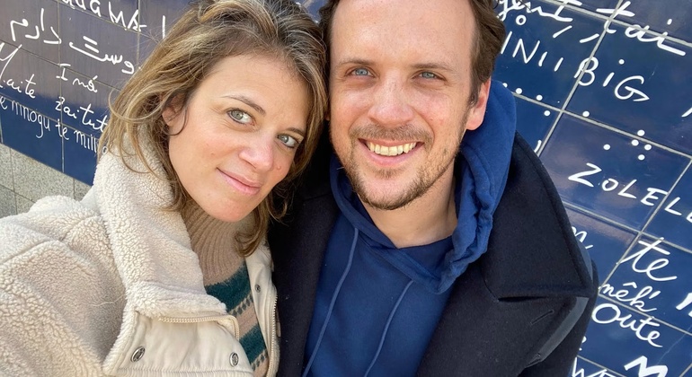 Romantic Montmartre: Self Guided Exploration Game & Walking Tour