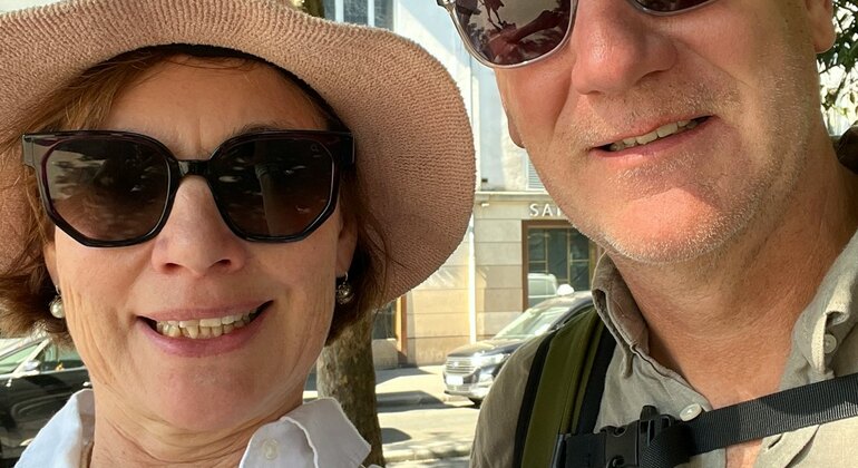 Romantic Montmartre: Self Guided Exploration Game & Walking Tour