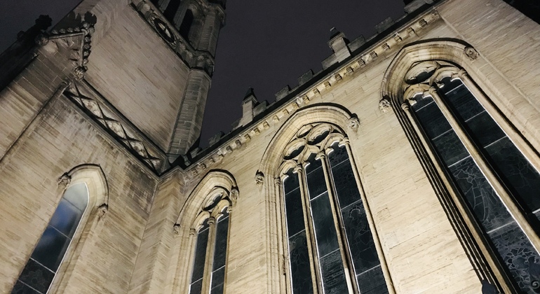 Ghosts of Glasgow: Self Guided Exploration Game & Walking Tour