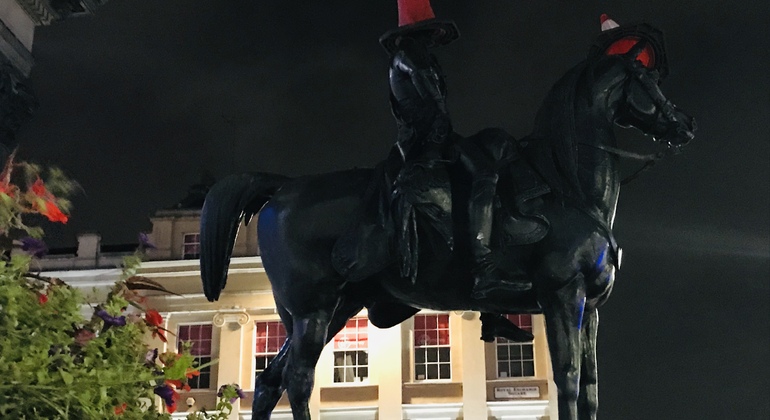 Ghosts of Glasgow: Self Guided Exploration Game & Walking Tour