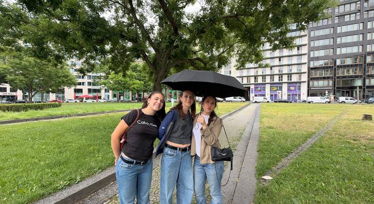 Berlin Wall's Greatest Escapes: Self Guided Exploration Game & Tour