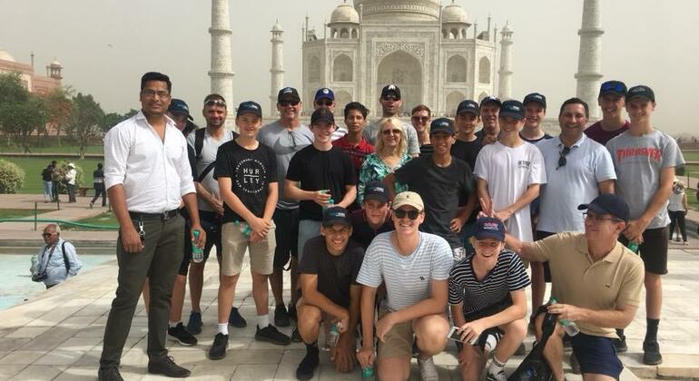 Full-Day Agra Tour with Taj Mahal From Mumbai