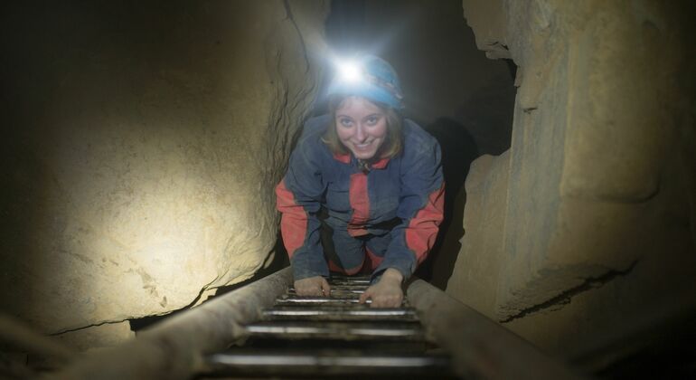 Adventure Caving Tour under Budapest