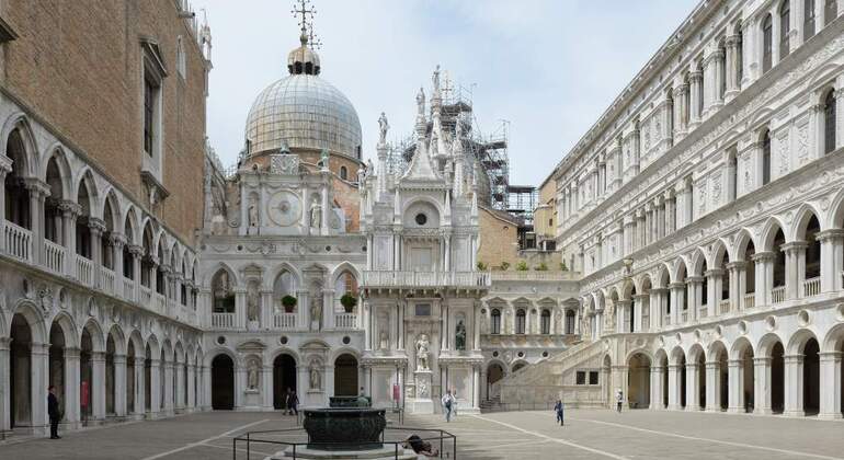 Palacio Ducal y paseo en góndola por Venecia