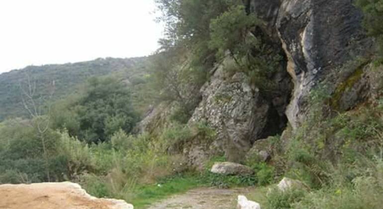 Full Day Tour to Ancient Sparta, Kaiadas and Mystras