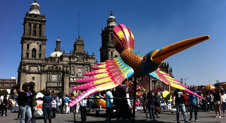 Private Street Food & Bar Crawl in Mexico City Tour