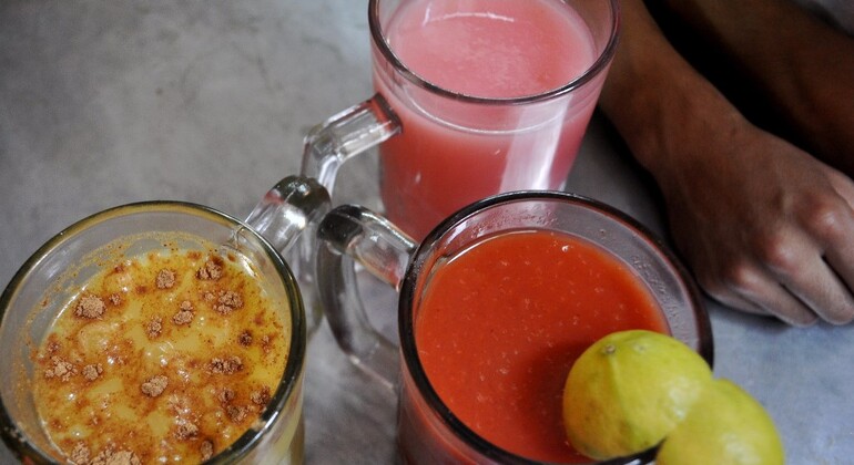 Private Street Food & Bar Crawl in Mexico City Tour