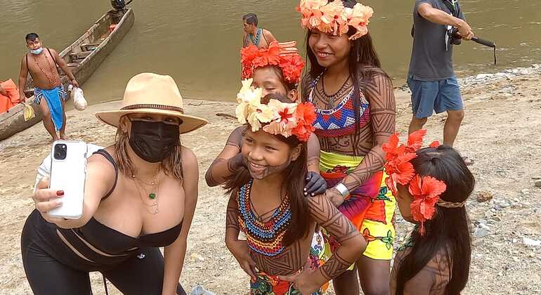 Tagesausflug: Abenteuer Embera Drua