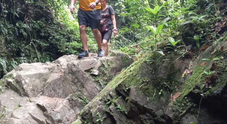 Tagesausflug: Abenteuer Embera Drua