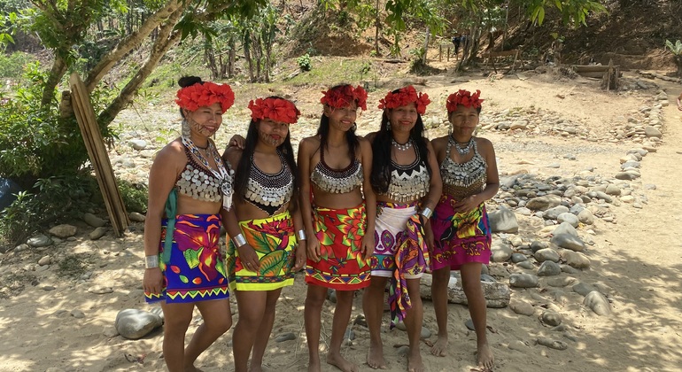 Tagesausflug: Abenteuer Embera Drua