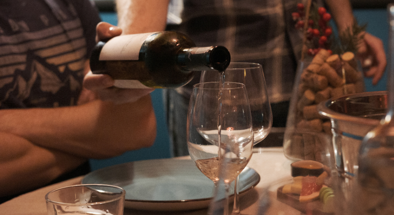 Baku Urban Wine Tasting und Crawl