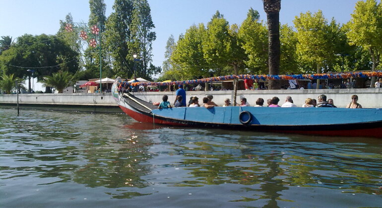 Barco panorámico Moliceiro en Aveiro