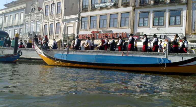 Barco panorámico Moliceiro en Aveiro