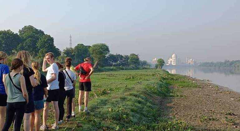 Visita guiada privada ao Taj Mahal, ao Forte de Agra e ao Bazar.