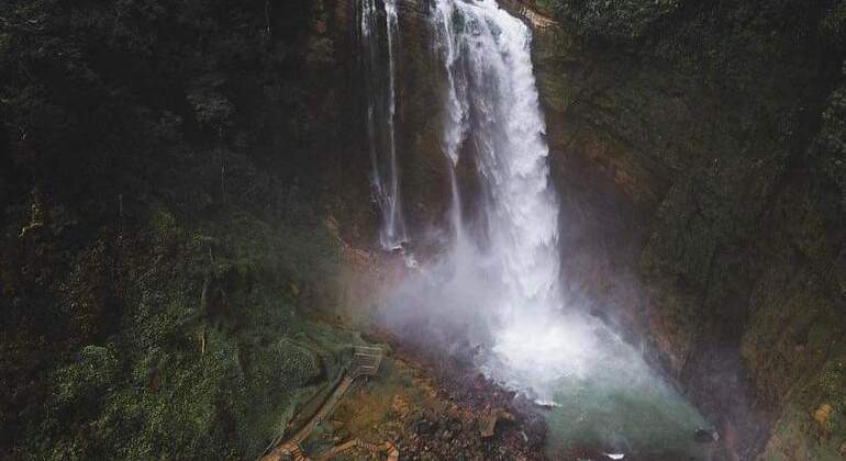 Lokales Erlebnis Wasserfall