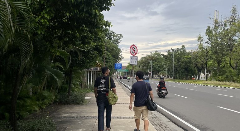 Soziale und politische Tour durch Jakarta