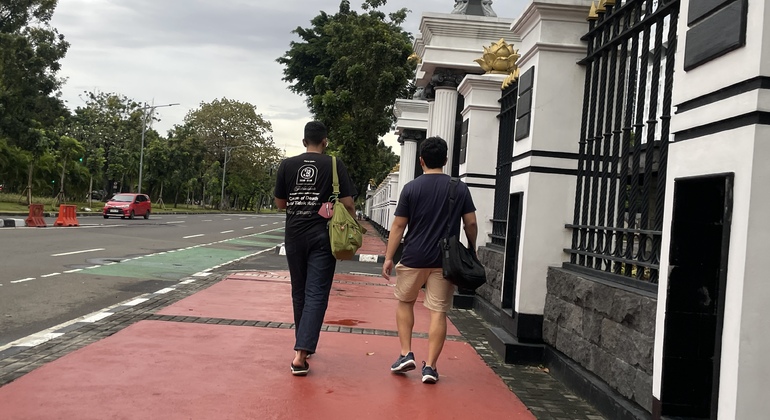 Soziale und politische Tour durch Jakarta