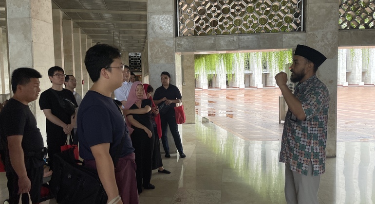 Soziale und politische Tour durch Jakarta