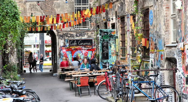 Alternative Berlin Wallking Tour