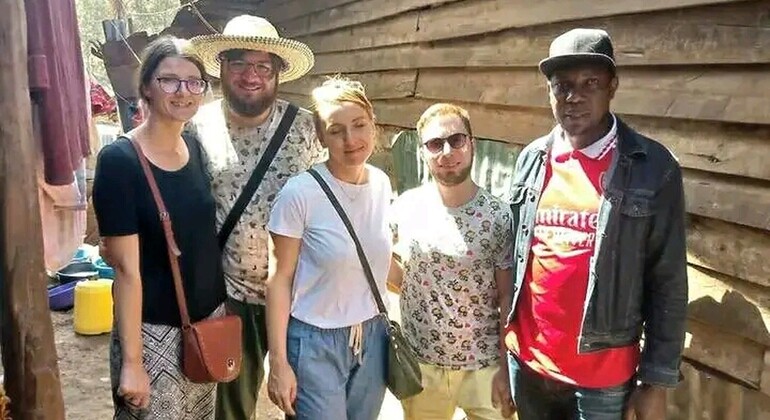 Nairobi: Geführte Tour durch den Kibera-Slum mit Besuch eines Kinderwaisenhauses