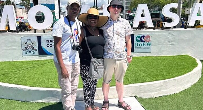 Mombasa: Visita guidata a piedi della città con giro in tuk tuk