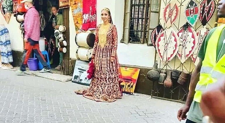 Mombasa: Visita guidata a piedi della città con giro in tuk tuk