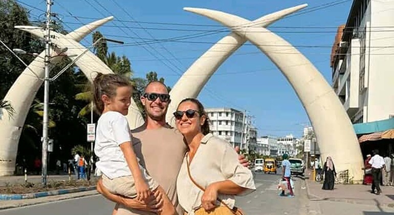 Mombasa: Visita guidata a piedi della città con giro in tuk tuk