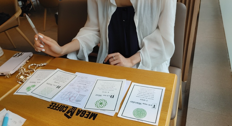 Asiatische Wahrsagekarte Saju in Seoul
