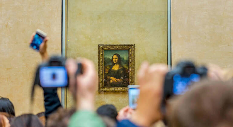 Audio Guide App: Louvre Museum, Paris (no ticket)