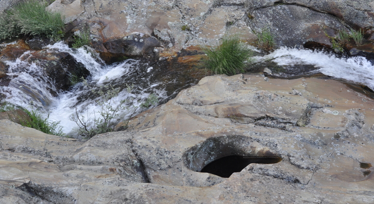 Serra da Estrela: Visita guiada por los senderos del Mondego: historias ocultas y naturaleza