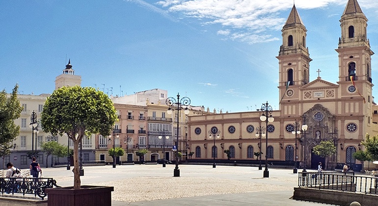 Tour Privado por Cádiz de 6 Horas en Español