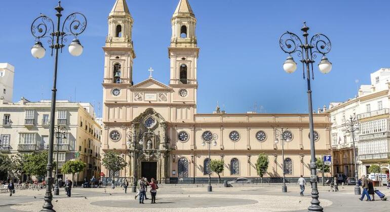 Tour Privado por Cádiz de 6 Horas en Español